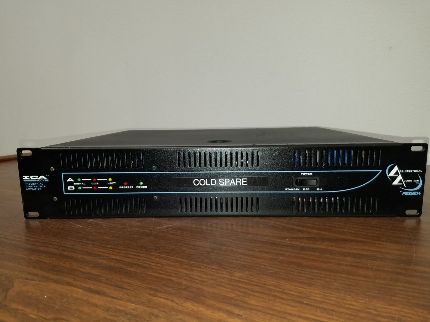 Peavey Architectural Acoustics ICA 400V Industrial Commercial Amplifier Amp