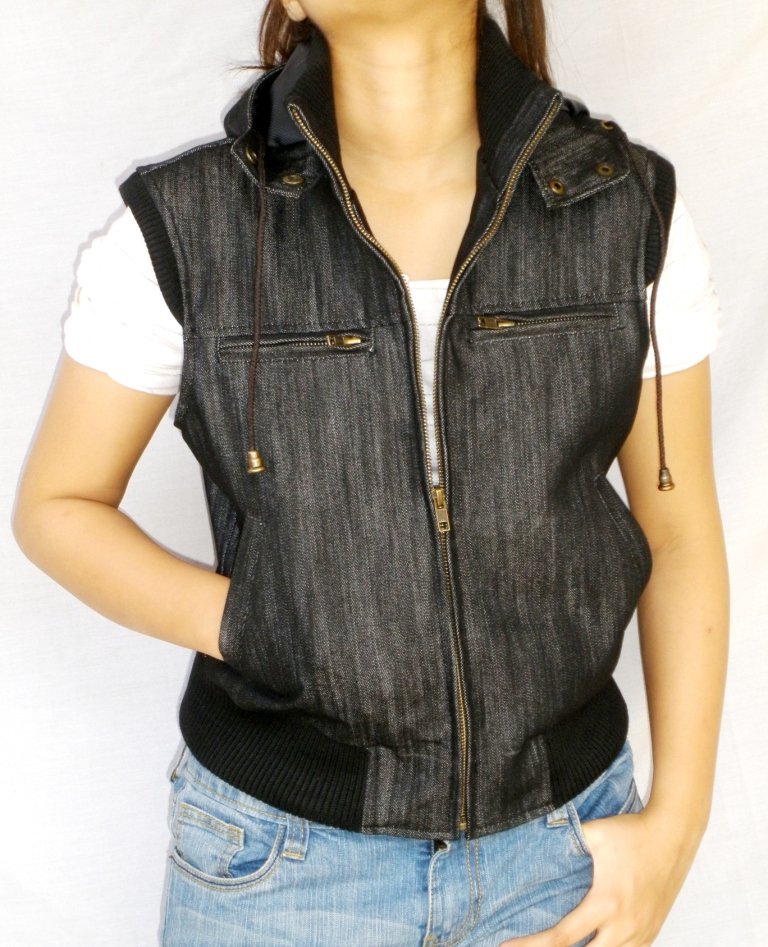 NWT Women's Sleeveless Hood Denim Vest Style 42FD