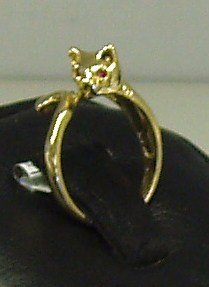 14KT YELLOW GOLD CAT RUBY EYES RING