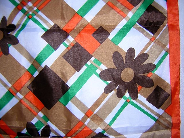 Retro mod acetate scarf daisies with orange green tan ll1860