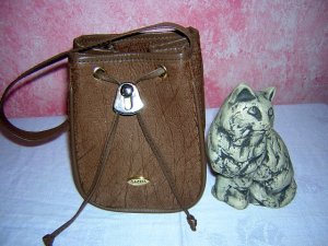 Gazzel Kangaroo pouch purse brown handbag made in Australia ll1573