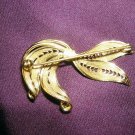 Gold tone filigree pin brooch rhinestone West Germany vintage ll1950