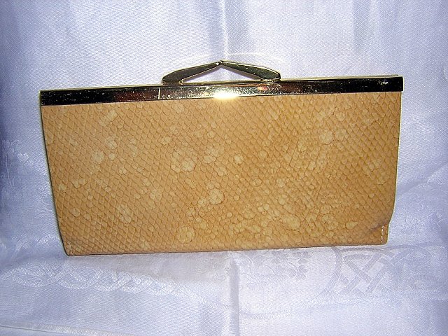 Buxton Tiffany wild bison clutch purse wallet honey unused vintage ll1892