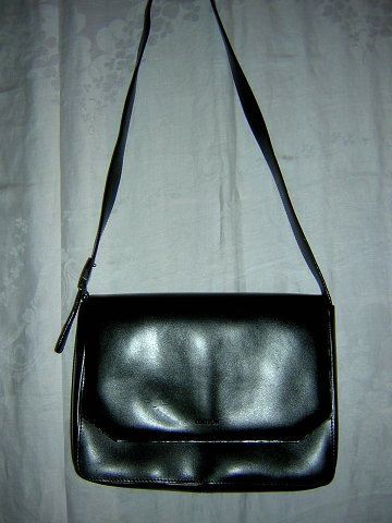 Oroton Australia black leather envelope shoulder bag sleek ...