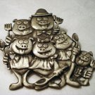 JJ pewter pin pig family ready to eat 6 pigs with utensils vintage ll2407