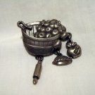 Bake an apple pie for the teacher pin brooch LCD pewter charms vintage ll2731