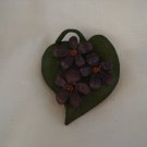 Green leather leaf pin with violets artisan made excellent vintage ll2763
