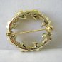 Circle pin brooch faux peridot and pearls leaves vintage ll3206