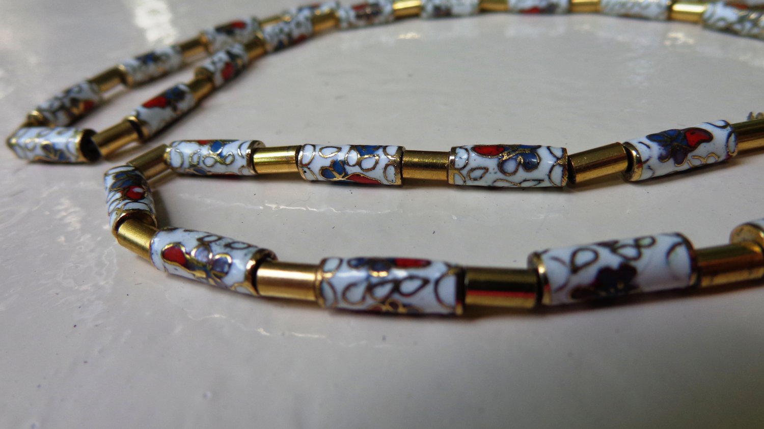 Cloisonne tube bead necklace gold tone spacers barrel clasp vintage ll3352