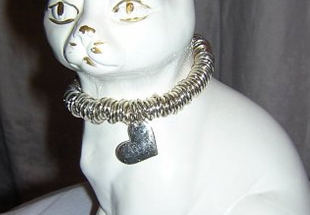 Silver plated stretch bracelet with silver heart charm ll1925