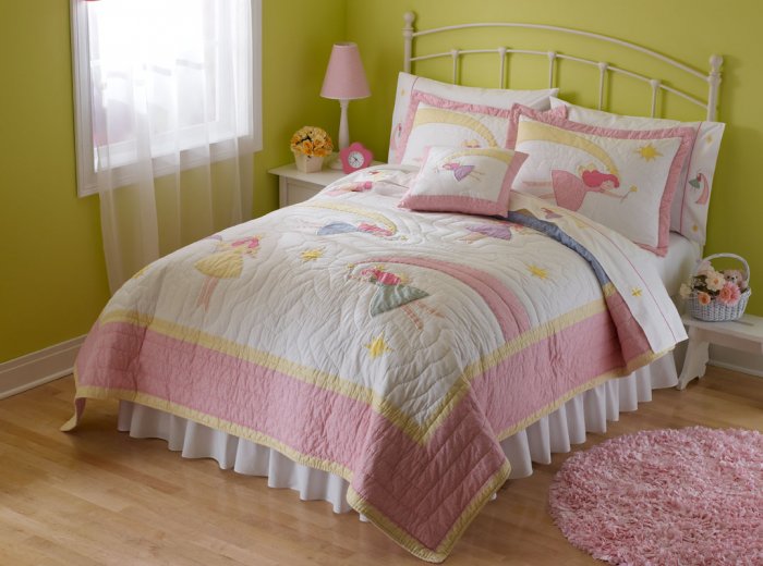 Princess Fairy Tales Bedding Quilt in Twin and Full Queen ...