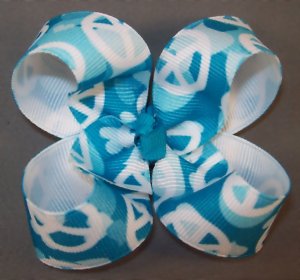 Turqoise Camo Peace hair bow