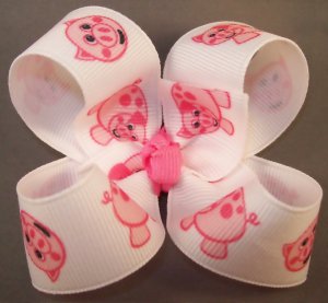 Piggy hair bow
