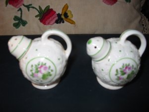 Floral Tea Pot Salt And Pepper Shakers Vintage