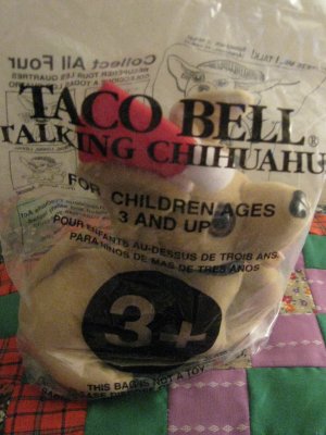 Taco Bell Talking Chihuahua Stuffed Plush Dog With Santa Stocking Cap & Collar