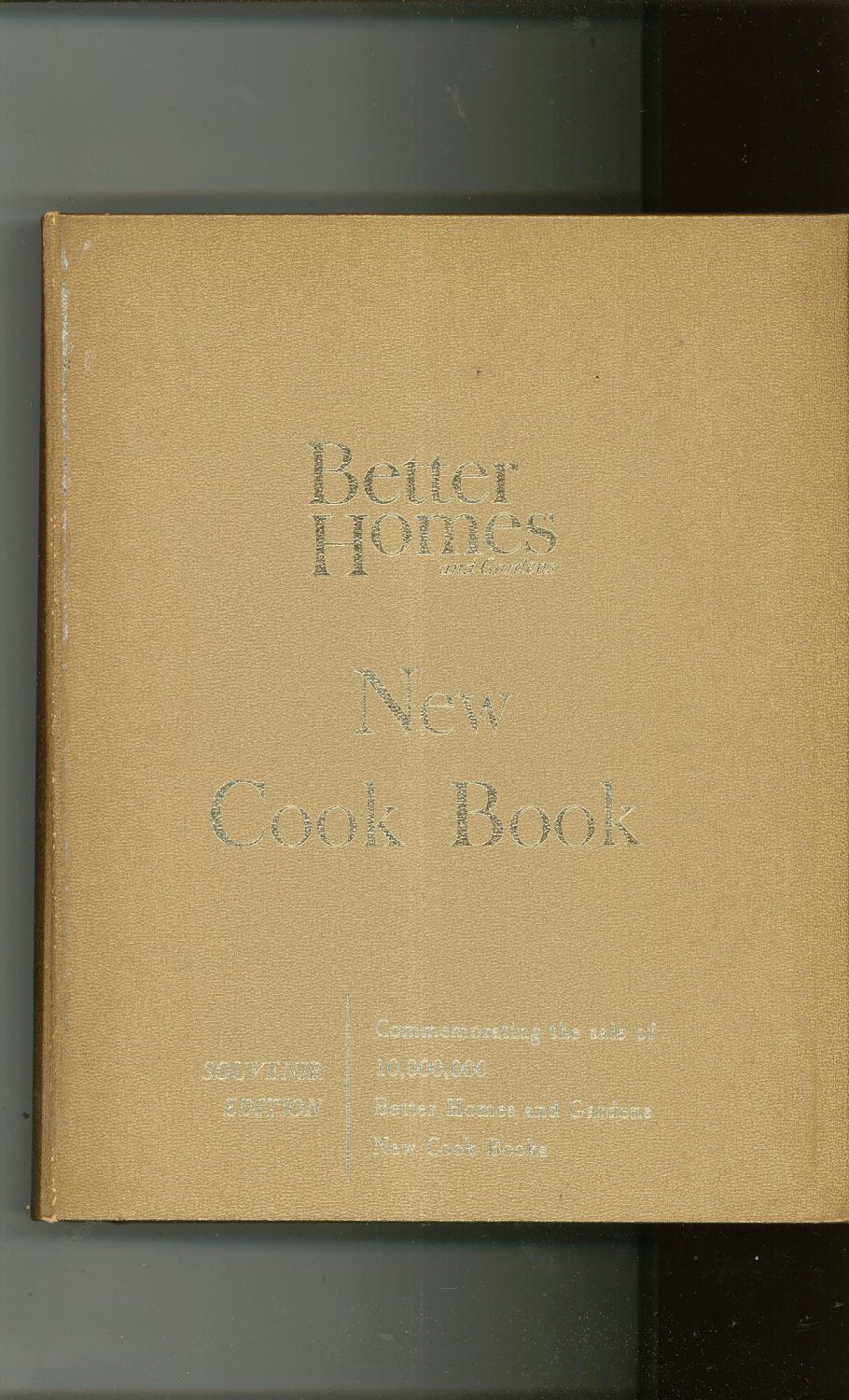Better Homes And Gardens New Cook Book Gold Souvenir ...