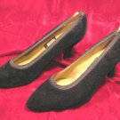 WOMENS NINA BLACK VELVET SHOES PUMPS HEELS 8 M