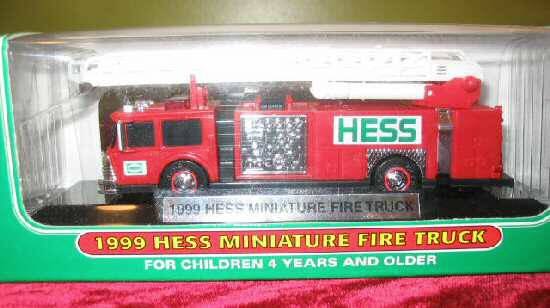 1999 HESS Toy Miniature Mini Fire Truck MINT NIB Red