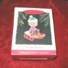 1995 Hallmark Keepsake Ornament The Peanuts Gang Linus QX5059 1995 Hallmark Keepsake Ornament The Peanuts Gang Linus QX5059