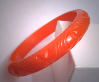Antique Bakelite Bangle Bracelet Orange Carved Vintage 1940s Art Deco