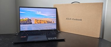 ASUS Vivobook 18.4 inch, 1TB SSD
