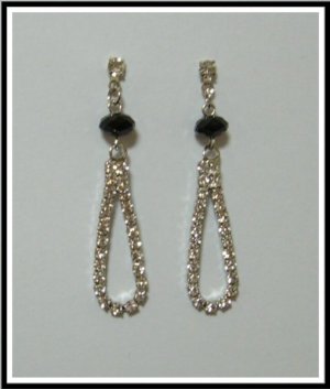 Elegance Design Earrings With Swarovski Crystal