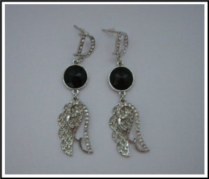 E44 Angel Wing Earrings With Rhinestone