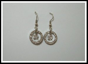 E47 Elegant Twine Circle Earrings With Rhinestone