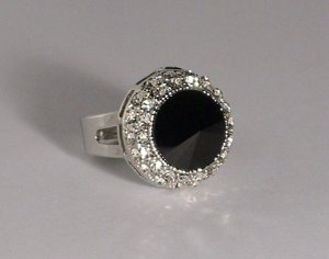 Classic Elegant Rings with Swarovski Crystal