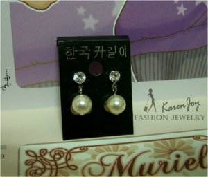 EP1 Swarovski Crystal Pearl Earrings (Cream)