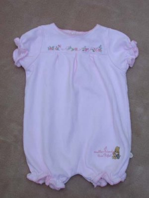 Infant  Onesie Romper 9Mos  "Classic Pooh"