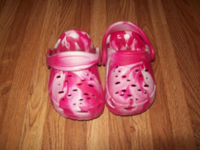 Pink and White Swirl Faux Croc Infant Girl Shoes Size 4 UK FREE SHIPPING