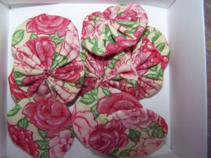 Cabbage Roses Yo-Yo's - Quantity 10