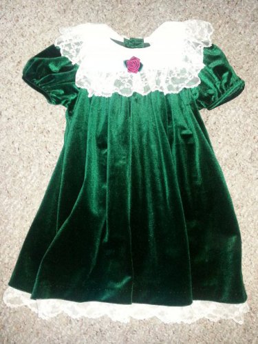 RARE EDITION White Lace and Green Velvet Short sleeved Dress Girls Size 5 NEW