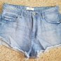 FOREVER 21 Distressed Denim Jeans Short Shorts Juniors Size 28 (approx size 7-9)
