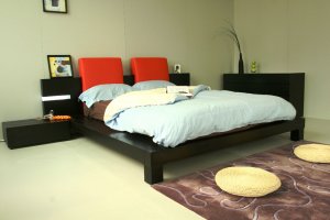 ML-MD301-Q  //  Modern Monroe Bed w/ Lighting In Headboard and Leather Pillows
