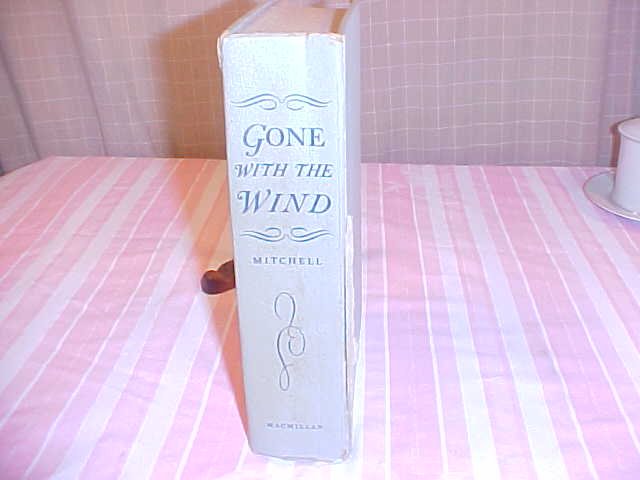 1936 GONE WITH THE WIND HARD COVER BOOK