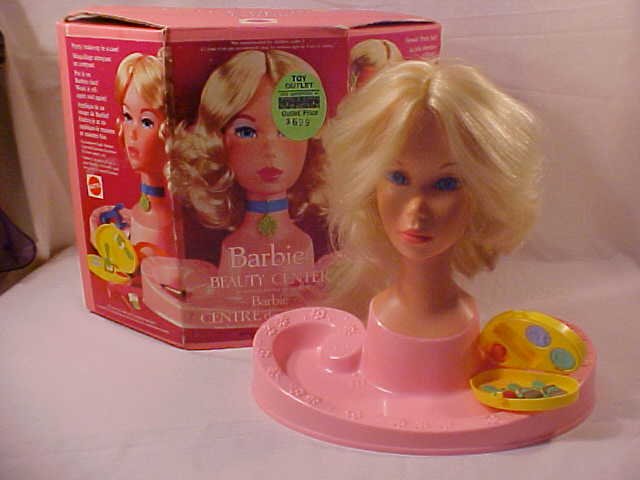 1972 VINTAGE BARBIE BEAUTY CENTER  WITH BOX