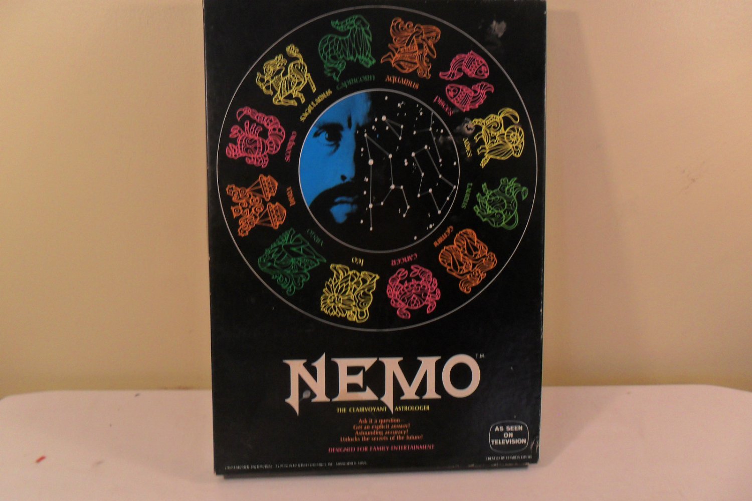 Vintage 1969 NEMO The Clairvoyant Astrologer Creston Industries game