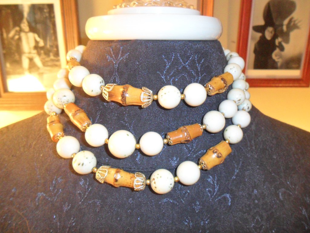 Vintage 3 strand wooden mix beaded necklace