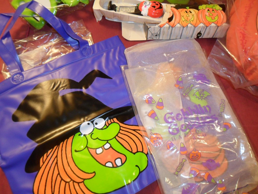 Vintage lot of Avon Halloween Decoration