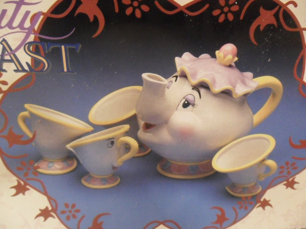 MIB Disney Store Porcelain Toy China Tea Set Beauty And The Beast (SOLD)