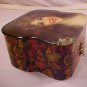 VINTAGE TEA CUP IN COLLECTOR DECORATIVE HINGED BOX