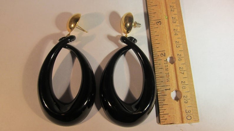 Vintage Black Dangle drop pierced earring