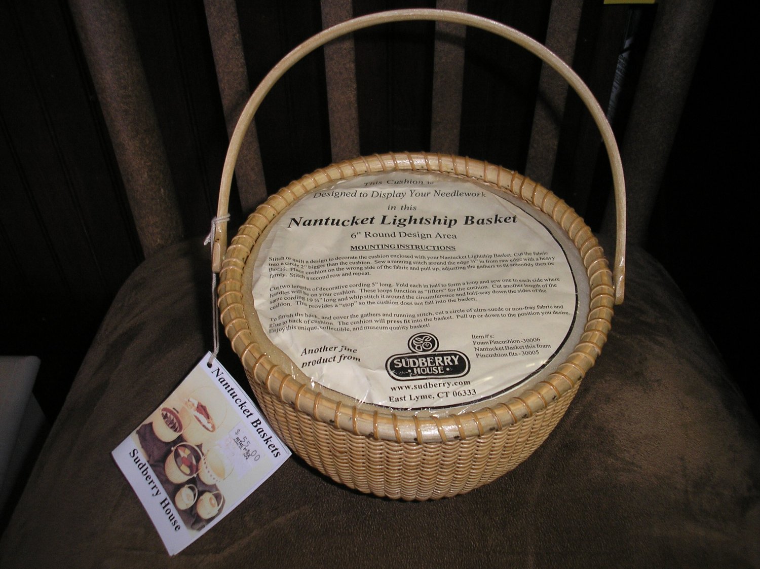 NANTUCKET BASKETS 6" LIGHTSHIP BASKET w/ MATCHING PINCUSHION 30005