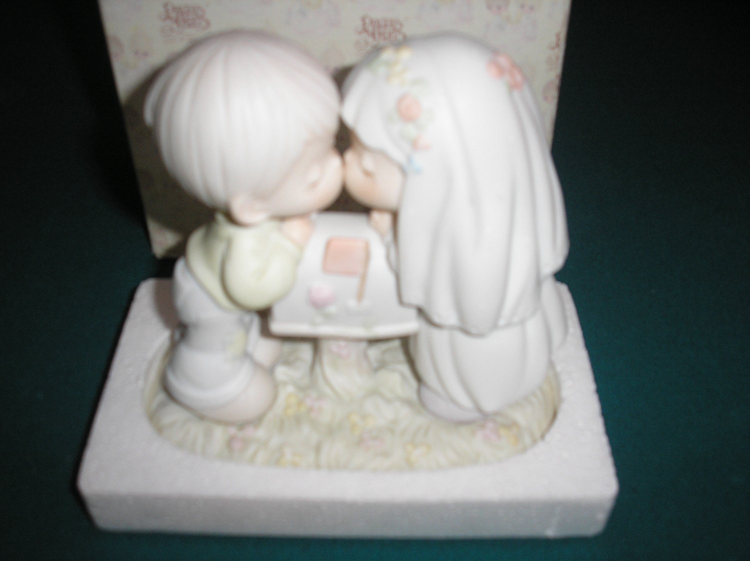 Precious Moments Sealed With A Kiss 524441 Figurine Bride And Groom