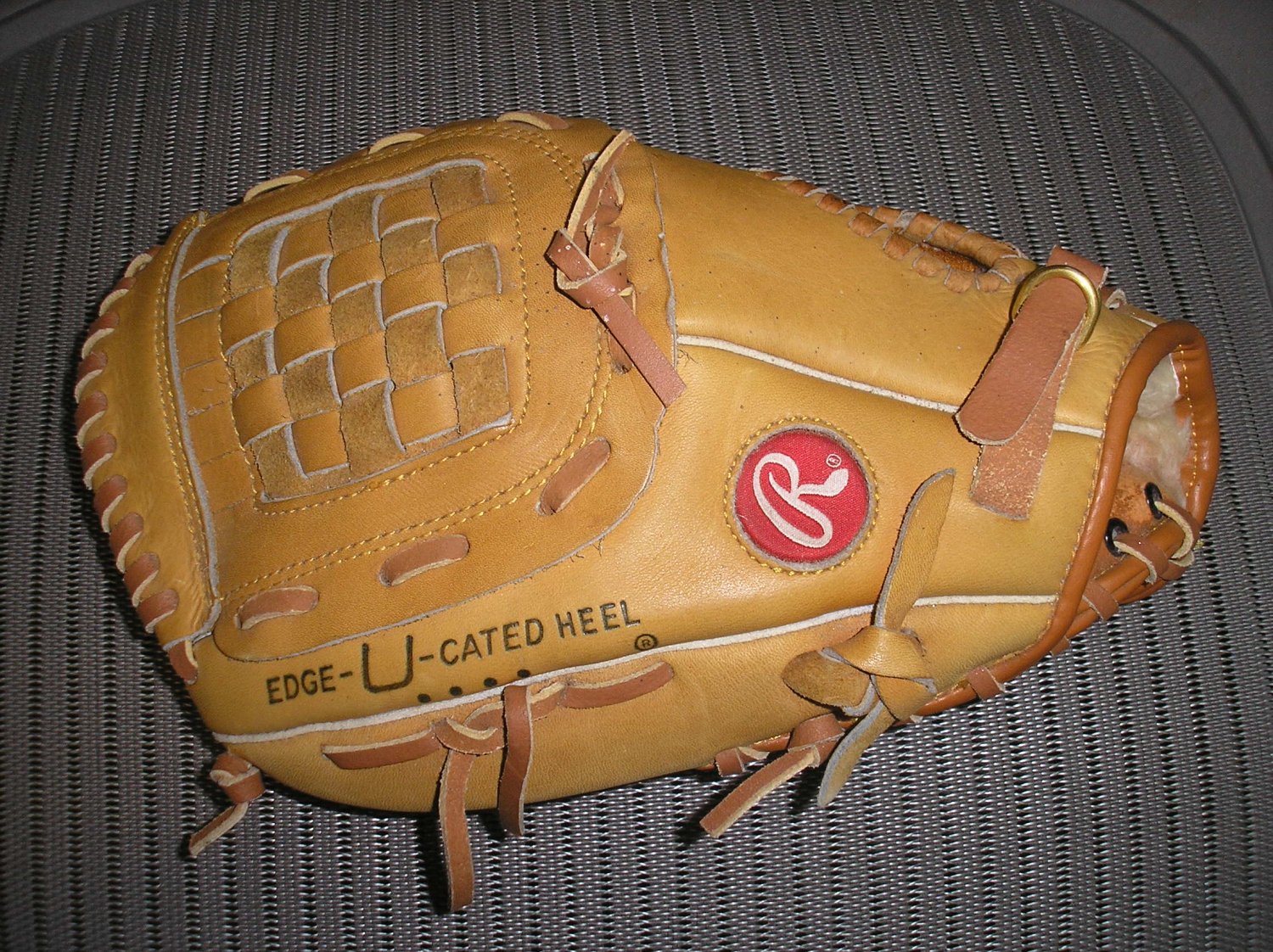 RAWLINGS HOLDSTER RBG 70 SIGNATURE SERIES BASEBALL GLOVE "DEREK JETER