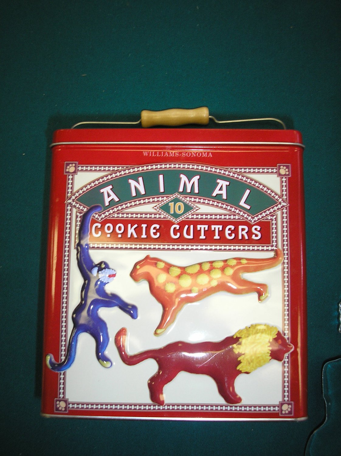 WILLIAMS-SONOMA ANIMAL COOKIE CUTTERS - SET OF 10 IN COLLECTIBLE TIN ...