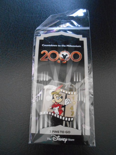Disney's "Countdown to the Millennium 2000" Collectors Pin "Brave Little Tailor 1947"-Mickey Mouse!