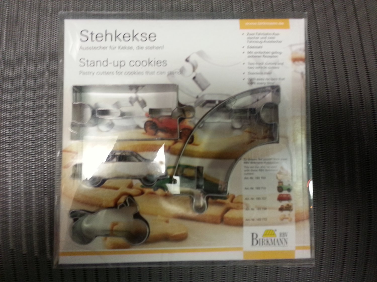Birkmann 160 743 "Vehicles" Standing Cookies Cookie Cutters 4, 6.5 & 10 cm. - Stainless Steel!